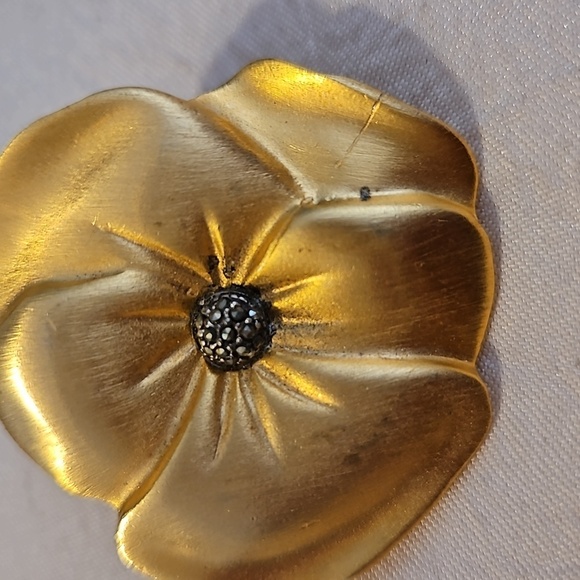 Judith Jack Gold Tone Marcasite Clip-on Earrings - Etsy JUDITH JACK Vintage RARE GOLD TONE & MARCASITE CLIP-ON EARRINGS.